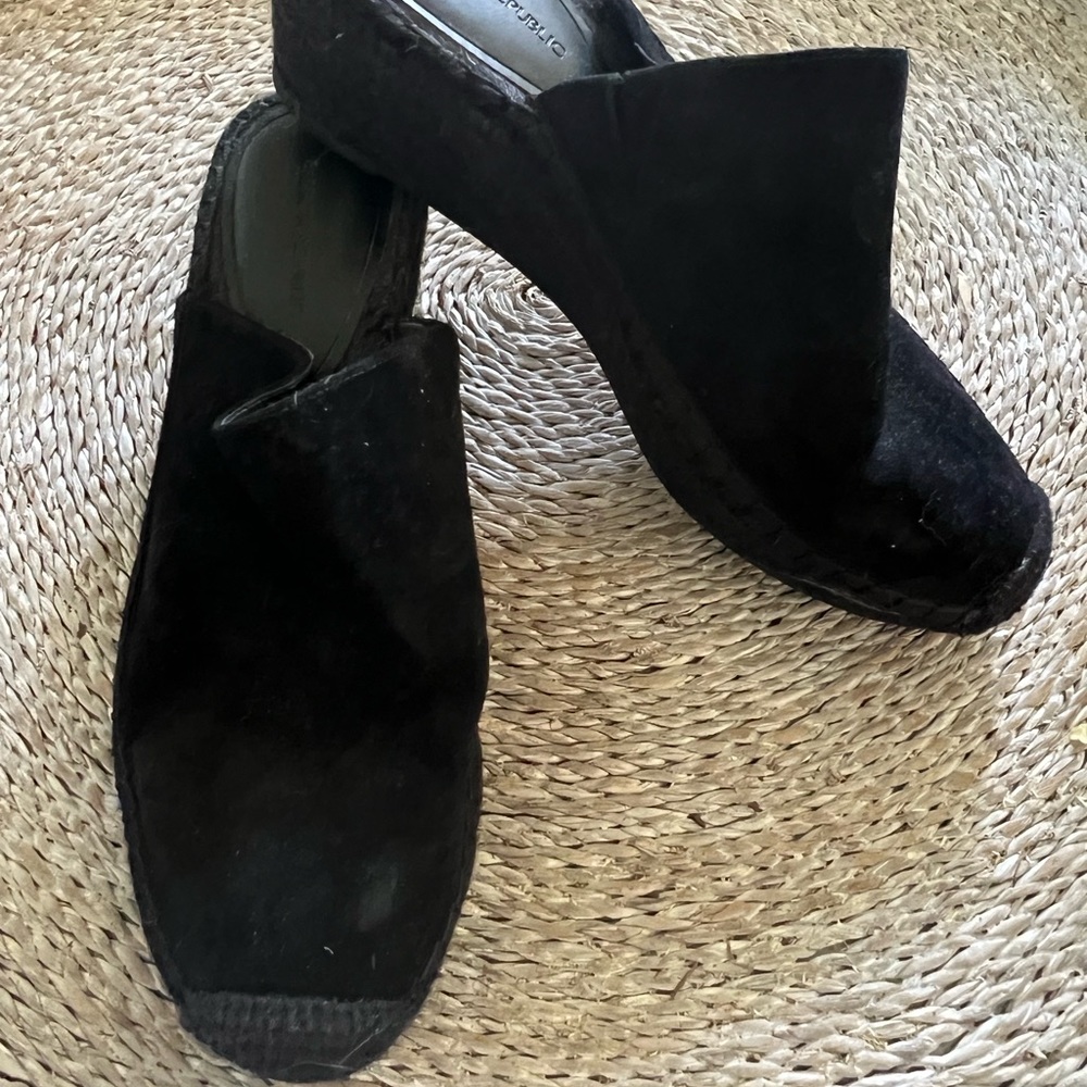 Banana Republic Banana Republic Back Suede Mule Espadrille Size 7.5